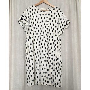 Uniqlo White and Black polka dot Dress w pockets